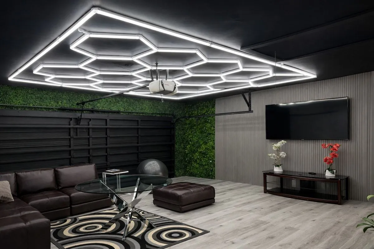 The Palm Luxury Home — photo 8
