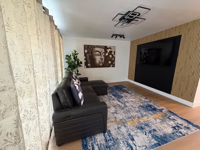 Sunrise House &mdash; photo 11