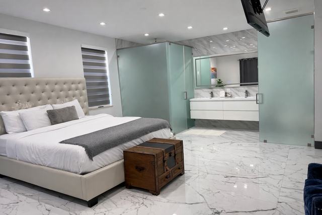 The Palm Luxury Home &mdash; photo 23